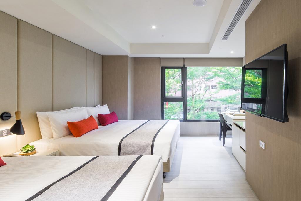 Icasa Hotel - By Cosmos Creation Taichung Esterno foto
